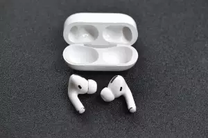 Jak Nosit Airpods